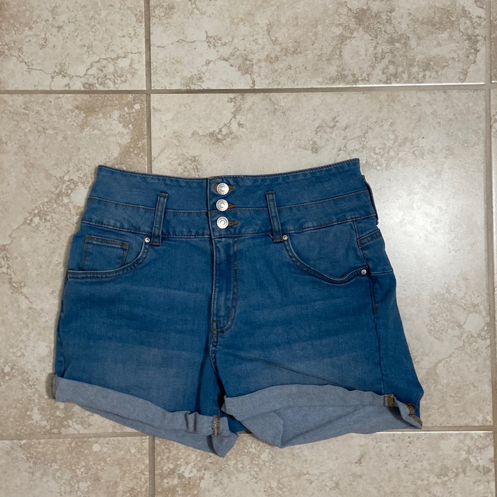 High rise three bottom Jean shorts